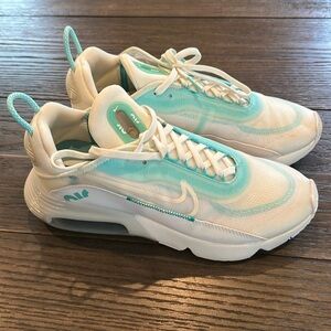 Nike Air Max 2090 Women’s Sail/Aurora Sneakers sz 9